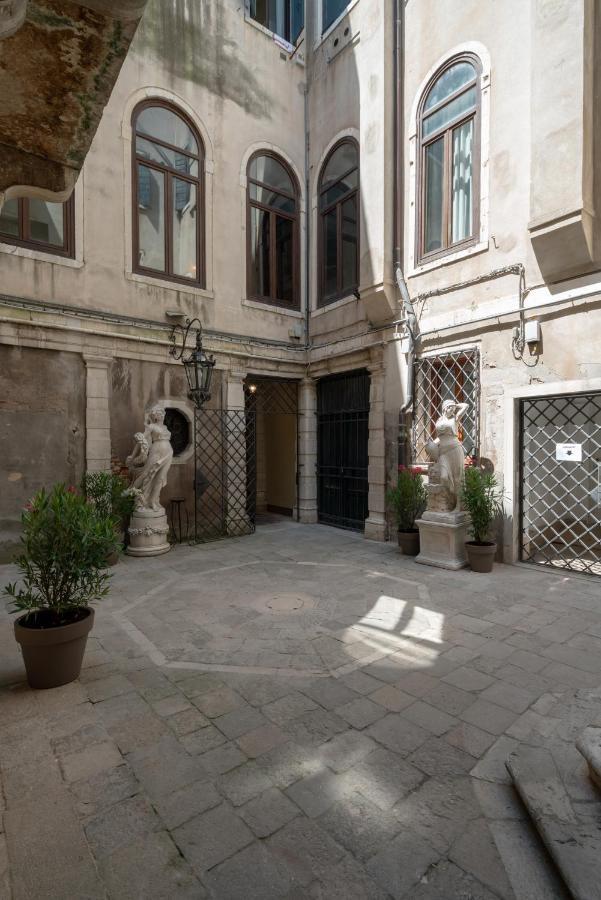 Venice Palace Tintoretto By Wonderful Italy Exteriör bild